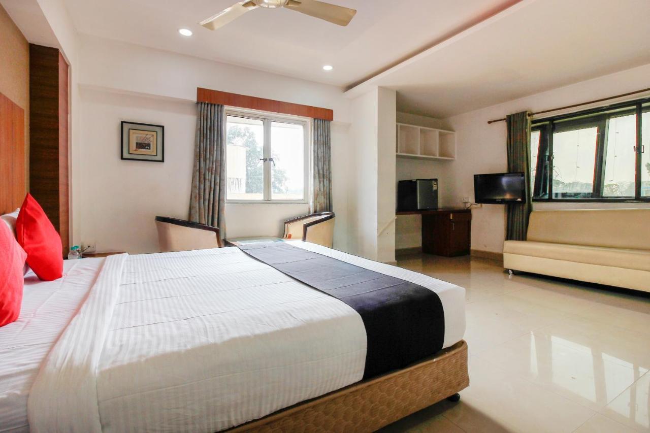 Capital O 66968 Haveli The Landmark Hotel Warangal Esterno foto